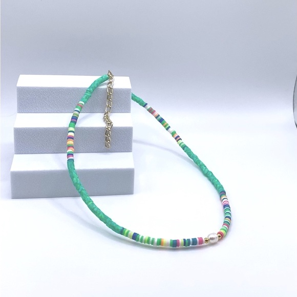 NEW….. Heishi Beaded with Genuine Freshwater Pearl Necklace - Picture 8 of 13